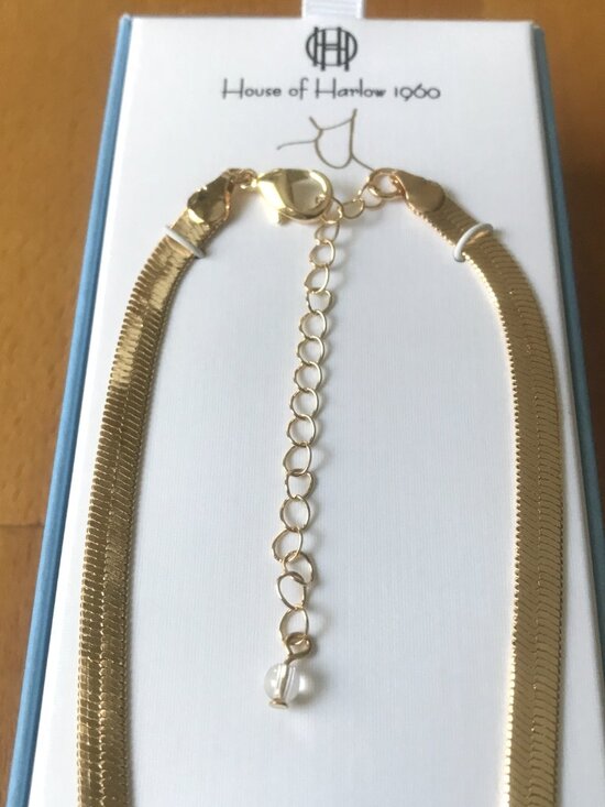 House of Harlow 1960 Classic Gold Herringbone Chain Necklace - Picture 4 of 7